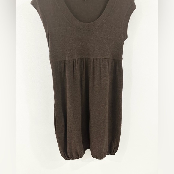 Vince Short Sleeve Bubble Hem Sweater Dress Brown Size Small - Picture 3 of 5